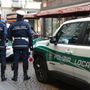 Auto pirata investe pedone a Bra: indagini della Polizia Locale per risalire al conducente