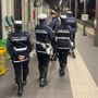 Violenze e minacce nei confronti dei controllori sul treno Torino Caselle - Alba: ventenne denunciato dalla Polizia Locale di Bra