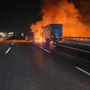 Attimi di paura sulla tangenziale di Torino: prende fuoco un tir alimentato a metano, ferito il concudente