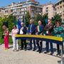 Nuovi giochi, campi da basket, calcetto e ping pong: così rinasce il giardino di via Saint Bon