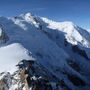 Scivola e cade nel vuoto, tragedia sul Monte Bianco: muore un escursionista torinese