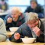 A Torino i giovani sono sempre più poveri: lavorano, ma sono in coda alla Caritas