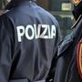 Voleva lasciarsi travolgere da un treno: salvato dagli agenti della Polizia Ferroviaria Voleva lasciarsi travolgere da un treno: salvato dagli agenti della Polizia Ferroviaria