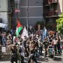 In corteo contro il precariato: &quot;Se scioperiamo si ferma tutta l'università&quot;