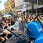 Dalla condanna delle violenze alle dimissioni di Piantedosi, gli scontri di Torino arrivano a Palazzo Lascaris Dalla condanna delle violenze alle dimissioni di Piantedosi, gli scontri di Torino arrivano a Palazzo Lascaris
