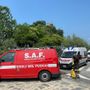 Cede un terrazzino delle Fornaci di Caldè, feriti due giovani