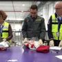 Borse e vestiti "taroccati" viaggiano in aereo. A Malpensa le Fiamme Gialle sequestrano oltre 7.000 capi contraffatti