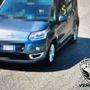Sembrano una famiglia insospettabile con bambino, ma sono truffatori: automobilista di Vergiate vittima del trucco del "pastello"