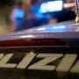 Giovane aggredito a calci e pugni sul treno per Varese: la polizia arresta tre uomini per tentata rapina Giovane aggredito a calci e pugni sul treno per Varese: la polizia arresta tre uomini per tentata rapina