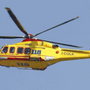 Auto contro moto sulla Provinciale del lago Maggiore: diciassettenne ferito, in volo l'elisoccorso