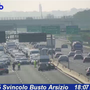 Carambola in Autolaghi, quattro persone soccorse in codice rosso e lunghe code verso Milano