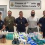 Rubano cosmetici per quasi 3000 euro, li ferma la polizia locale di Arcisate