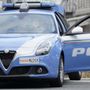 Varese, ruba al supermercato e fugge tra le auto: preso dalla polizia