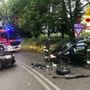 FOTO. Schianto tra auto sulla Provinciale a Gavirate: un ferito