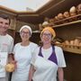 Il profumo del pane, le chiacchiere e 40 gradi davanti al forno: la vita di Luca e Sonia nel “paese” di Belforte Il profumo del pane, le chiacchiere e 40 gradi davanti al forno: la vita di Luca e Sonia nel “paese” di Belforte