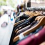 Crescono le vendite al dettaglio sia in valore che in volume su base mensile e trimestrale Crescono le vendite al dettaglio sia in valore che in volume su base mensile e trimestrale