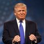 Tensioni nello Stretto di Hormuz: attacco a una nave mercantile e scontro verbale Trump-Teheran