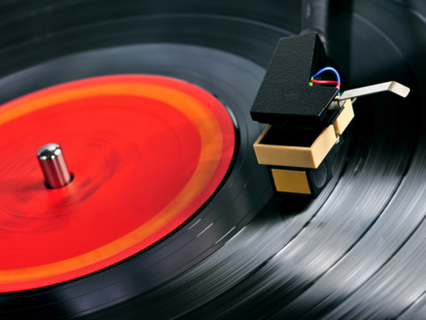 Barbra Streisand pubblica il secondo album di duetti undici anni dopo il primo
