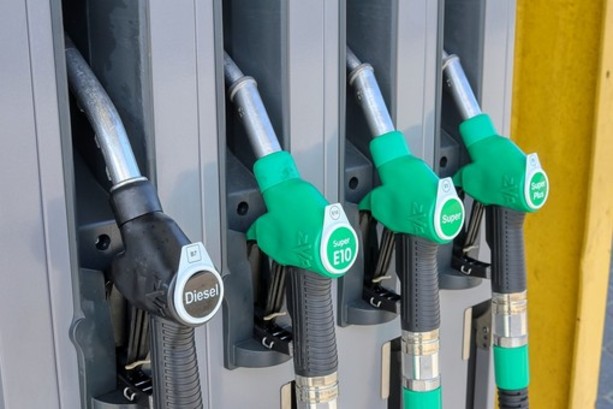 Aumenta del 23,8% il prezzo dei carburanti nell’Unione europea Aumenta del 23,8% il prezzo dei carburanti nell’Unione europea