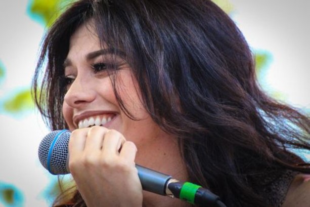 ‘My love’ è il nuovo brano col quale torna Dolcenera sia in digitale che in radio