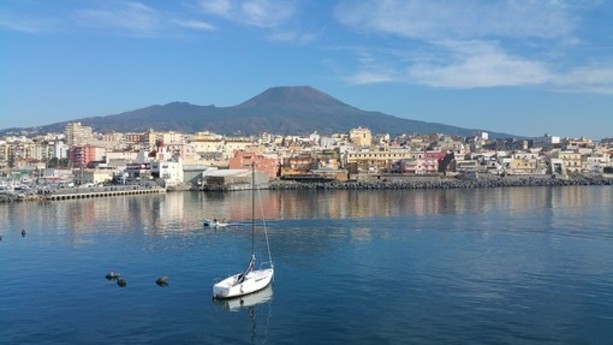 Sal Da Vinci sbarca per la prima volta in piazza del Plebiscito a Napoli