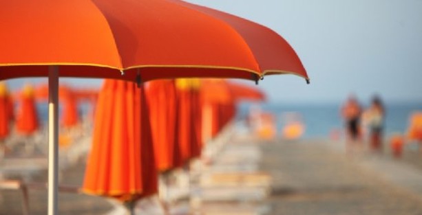 Ferragosto 2025: il turismo italiano punta ai cinque miliardi di euro