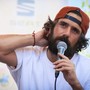 Il nuovo singolo ‘Agitare coca cola’ di Tommaso Paradiso è in radio e sulle piattaforme Il nuovo singolo ‘Agitare coca cola’ di Tommaso Paradiso è in radio e sulle piattaforme