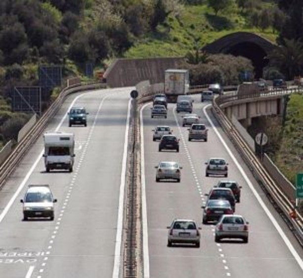 Controesodo estivo, bollino rosso per il rientro dalle vacanze: attesi oltre 25 milioni di veicoli sulle strade Controesodo estivo, bollino rosso per il rientro dalle vacanze: attesi oltre 25 milioni di veicoli sulle strade