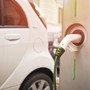 Il mercato europeo delle auto elettriche e ibride traina il settore Il mercato europeo delle auto elettriche e ibride traina il settore