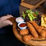 Cosa mangiano davvero gli italiani? Boom di cibi ultra-processati