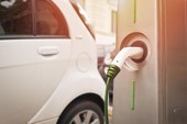 Il mercato europeo delle auto elettriche e ibride traina il settore Il mercato europeo delle auto elettriche e ibride traina il settore