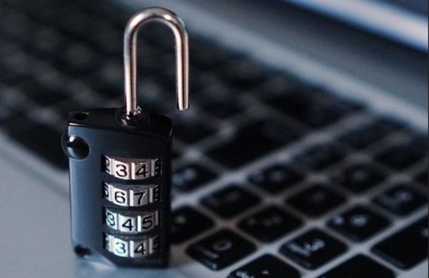 Quasi metà delle aziende subisce un attacco informatico e il 10% una cyber estorsione