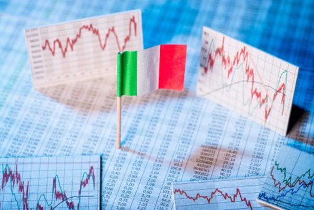 In calo di un miliardo e mezzo di euro il debito pubblico italiano su base mensile In calo di un miliardo e mezzo di euro il debito pubblico italiano su base mensile