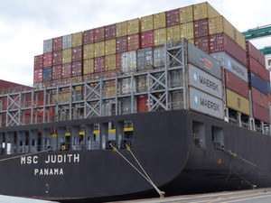 Crescita più ampia per le importazioni rispetto alle esportazioni