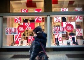 La fiducia dei consumatori peggiora mentre è in aumento per le imprese La fiducia dei consumatori peggiora mentre è in aumento per le imprese