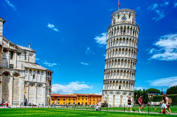 Crescita record del turismo estivo: flussi in aumento e numeri in ripresa rispetto all’anno precedente