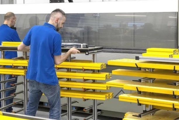 Dalle stime Istat emerge un calo dell’1% della produzione industriale su base mensile