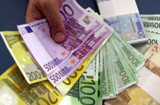 I prestiti alle imprese aumentano del 2,8%, quelli alle famiglie del 2,6% I prestiti alle imprese aumentano del 2,8%, quelli alle famiglie del 2,6%