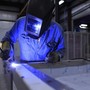 Flettono i prezzi della produzione industriale su base mensile, salgono su quella annua