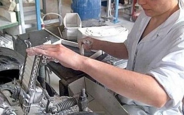 Aumenta dell’1,3% la produzione industriale su base annua e dello 0,5% su quella mensile Aumenta dell’1,3% la produzione industriale su base annua e dello 0,5% su quella mensile