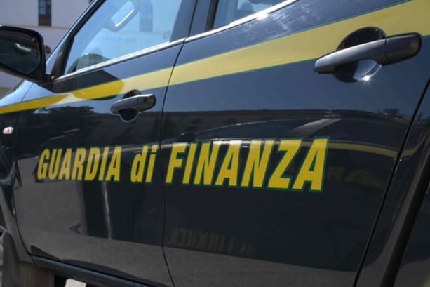 Sequestrato quasi mezzo milione di euro dalla Guardia di finanza, frutto di una truffa online
