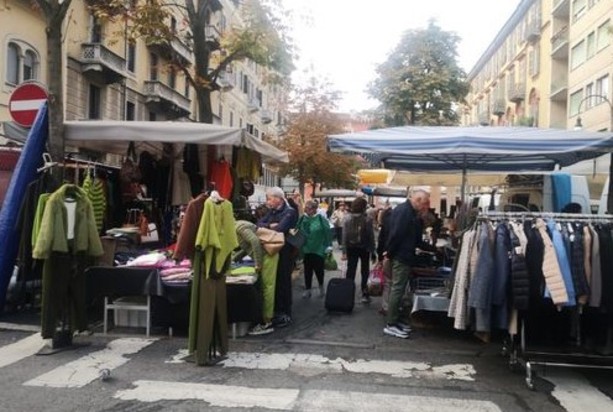 Crescono dell’1,3% le vendite al dettaglio su base annua e dello 0,5% su quella mensile