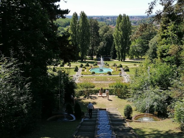 Il Ministero dei Beni Culturali e Franceschini incoronano Villa Toeplitz: «Fontane e giardino romantico. Viaggiate in Italia e visitateli» Il Ministero dei Beni Culturali e Franceschini incoronano Villa Toeplitz: «Fontane e giardino romantico. Viaggiate in Italia e visitateli»