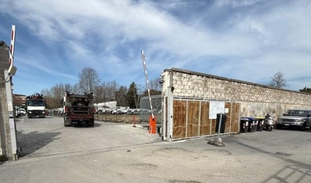Centro rifiuti Sat e campo sportivo ad Albenga, la minoranza: “Ingressi separati per il centro di raccolta e lo stadio Riva”