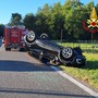 FOTO. Incidente sulla statale 629 a Brebbia: auto ribaltata e due feriti
