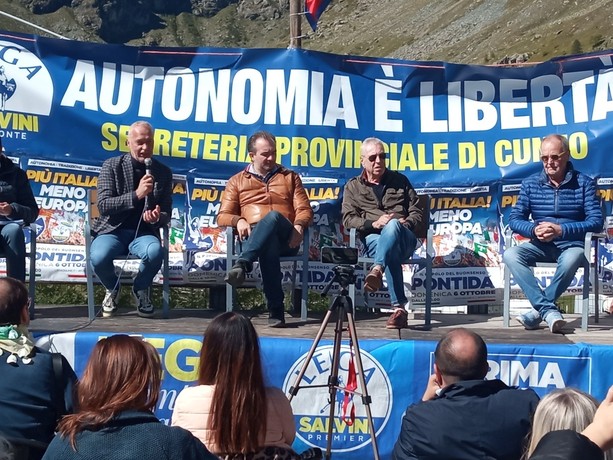 La Lega torna a Pian del Re dopo quasi 30 anni dal rito celtico inventato da Bossi e archiviato da Salvini