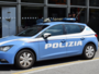 Non si ferma all'alt della polizia e aggredisce un agente: arrestato Non si ferma all'alt della polizia e aggredisce un agente: arrestato