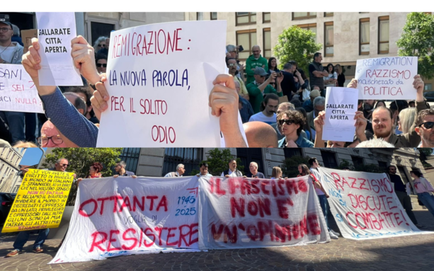 VIDEO. Remigration Summit, proteste in piazza a Gallarate: opposizione in campo, centrodestra sotto accusa