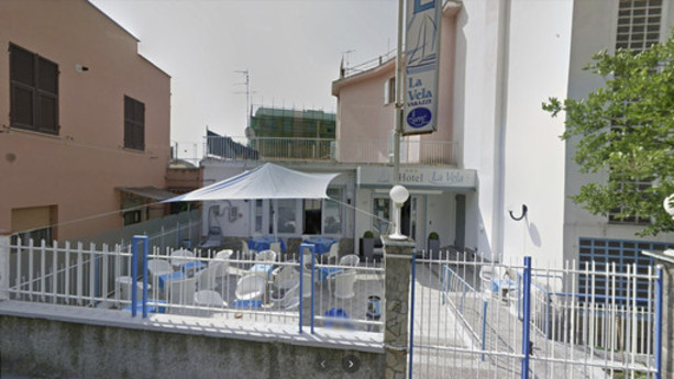 Tentano di sequestrare un imprenditore genovese: 6 arresti della Polizia a Varazze. Coinvolto anche un astigiano (VIDEO) Tentano di sequestrare un imprenditore genovese: 6 arresti della Polizia a Varazze. Coinvolto anche un astigiano (VIDEO)