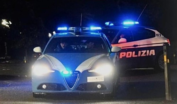 Sanremo, paura in via Corradi: algerino arrestato con un finto mitra dopo una lite davanti a un ristorante